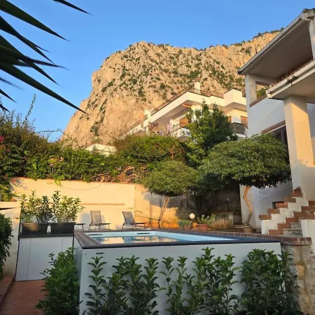 Luminhouse Addaura Pool * Palermo