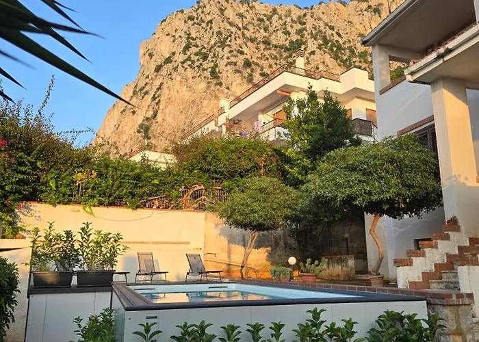 Luminhouse Addaura Pool * Palermo